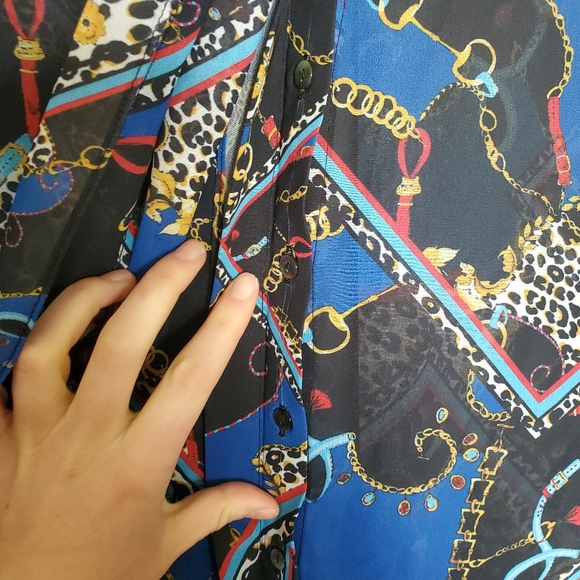 Kut from the Kloth Elegant Button-up Tie Neck Blouse - chain design - size small - Picture 8 of 14